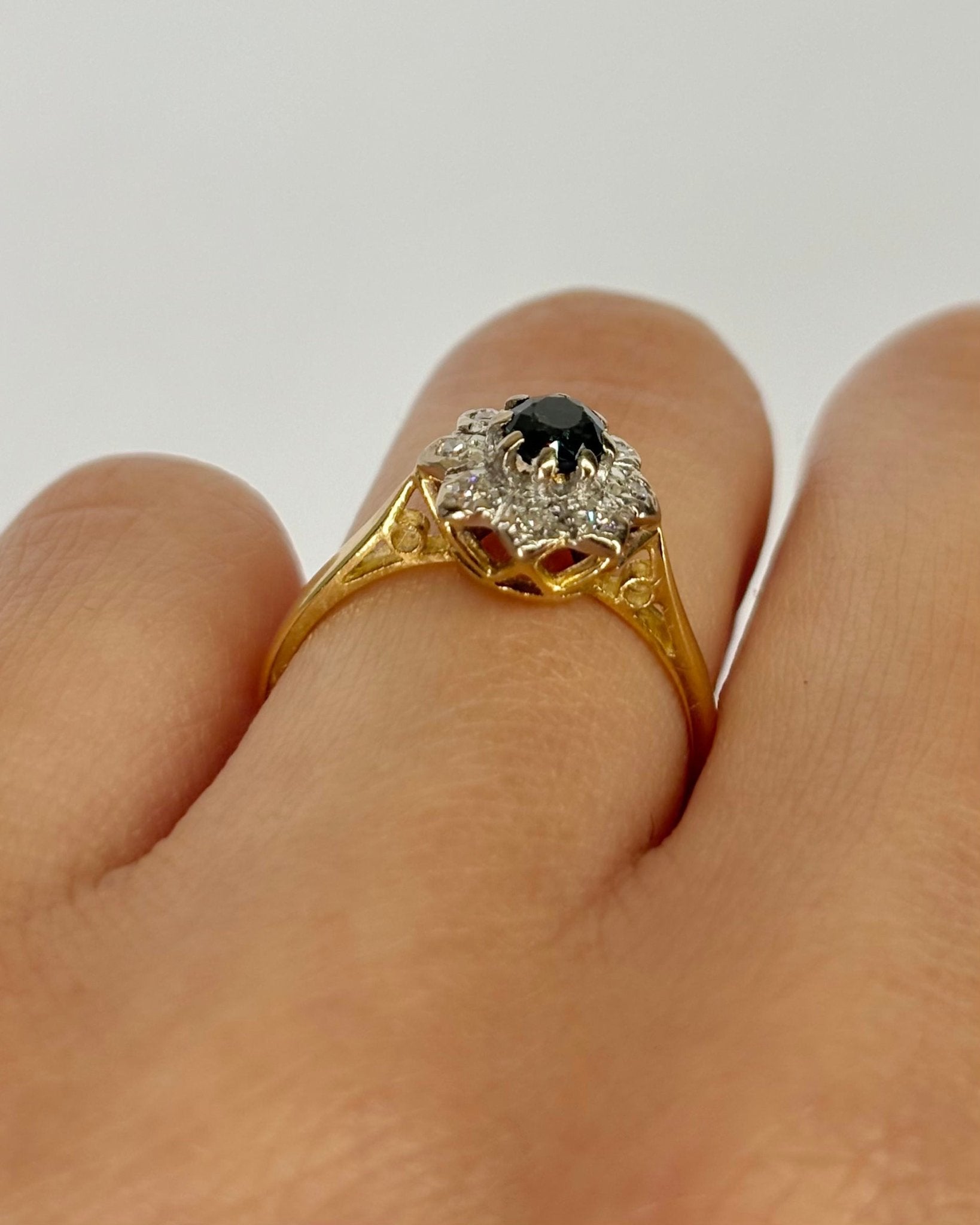 Bague Marguerite Saphir &amp; Diamants "Cybèle" - Elliade Paris