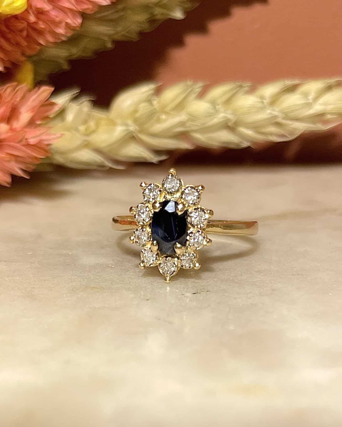 Bague Marguerite Saphir &amp; Diamants "Daniella" - Elliade Paris