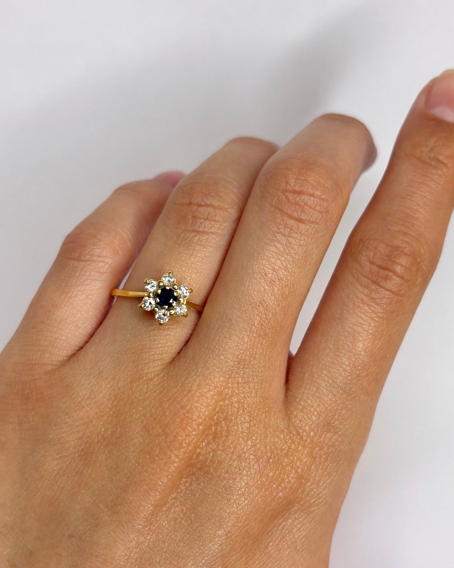 Bague Marguerite Saphir &amp; Diamants "Edwige" - Elliade Paris