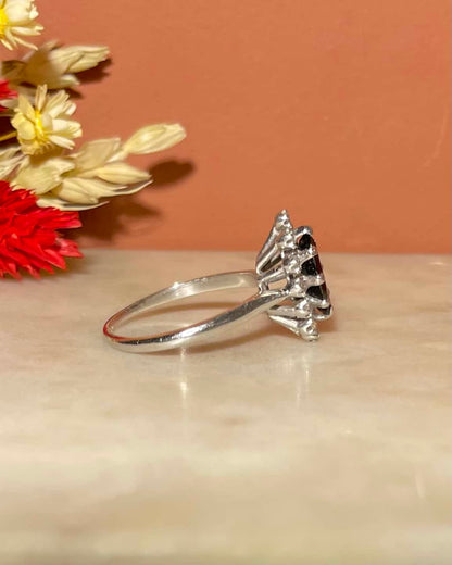 Bague Marguerite Saphir &amp; Diamants &quot;Elea&quot; - Elliade Paris