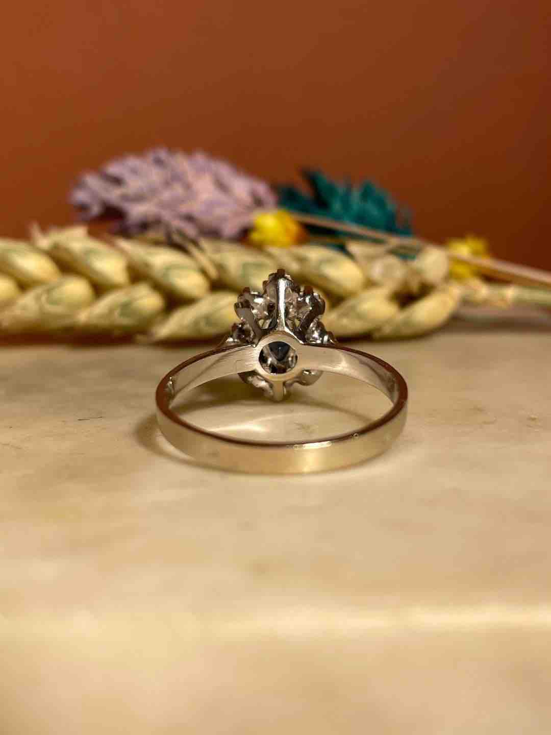 Bague Marguerite Saphir &amp; Diamants "Dina"