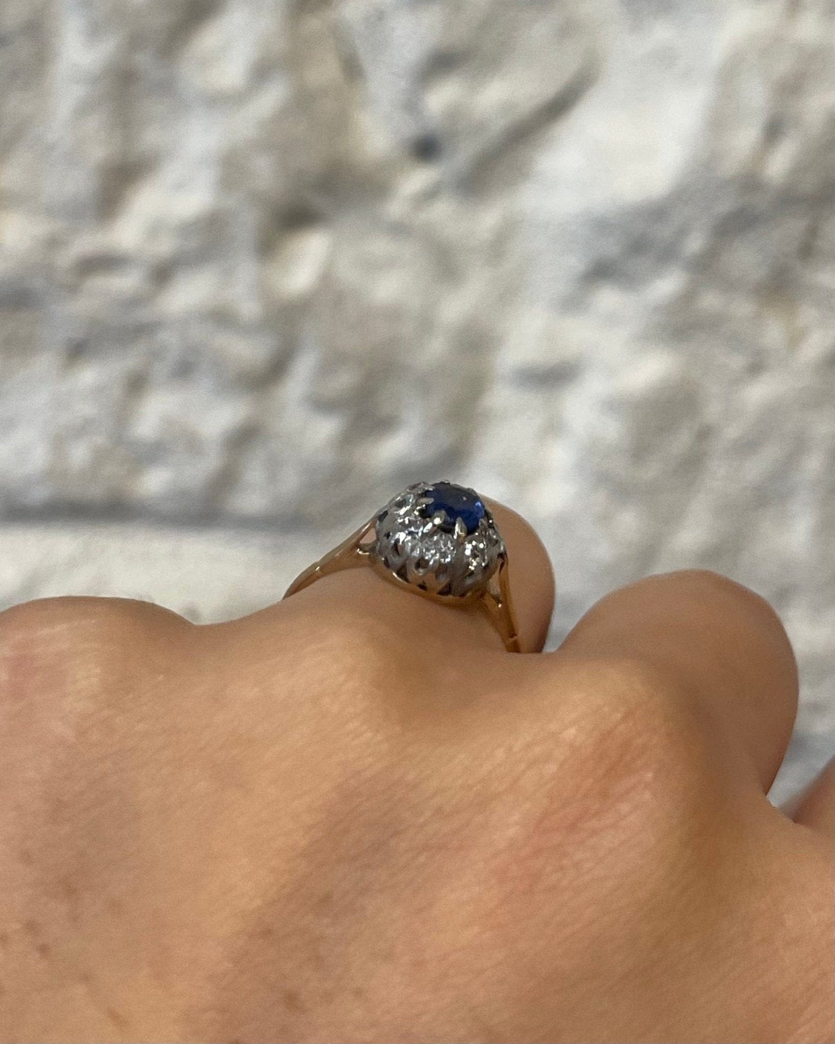 Bague Marguerite Saphir &amp; Diamants "Estelle" - Elliade Paris