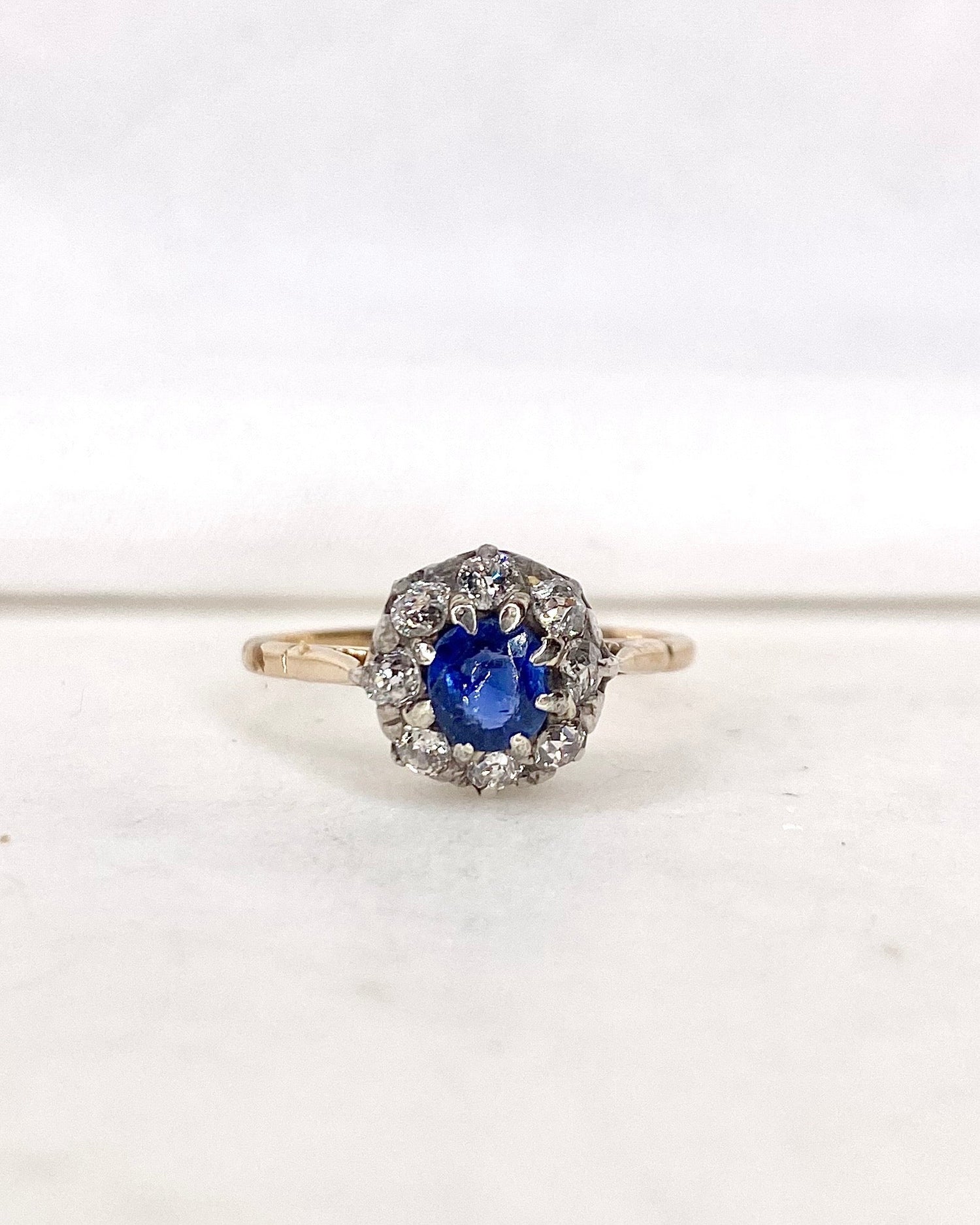 Bague Marguerite Saphir &amp; Diamants &quot;Estelle&quot; - Elliade Paris