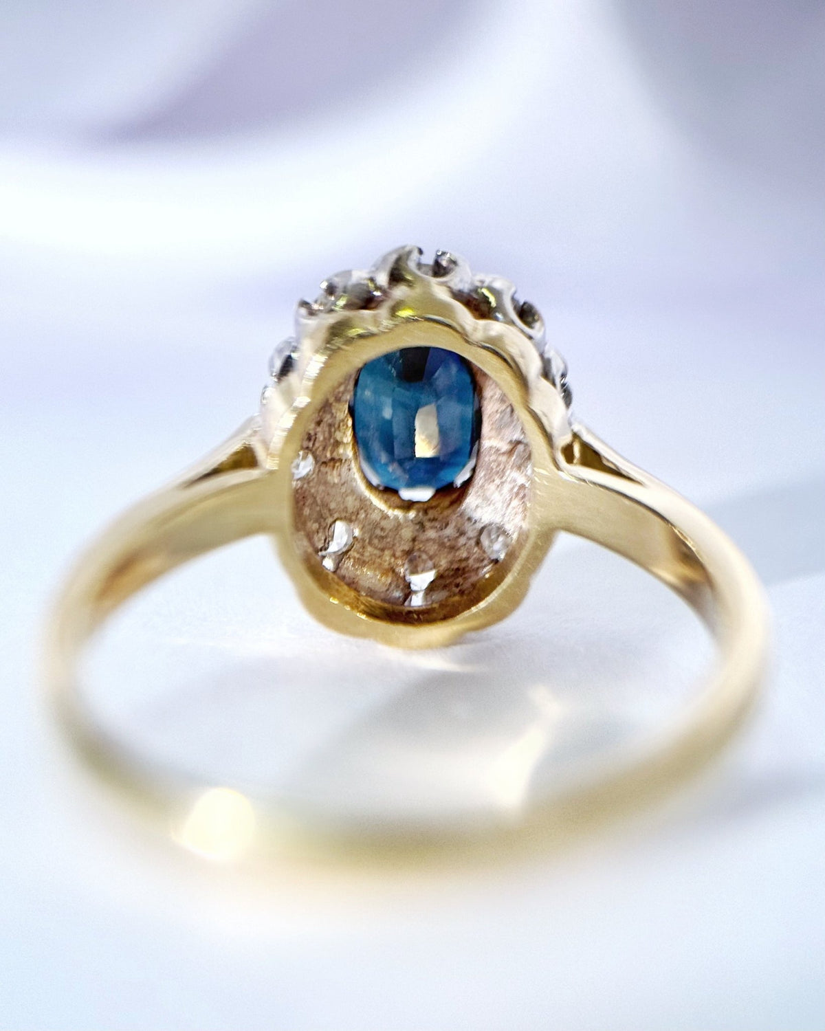 Bague Marguerite Saphir &amp; Diamants "Eugenie" - Elliade Paris