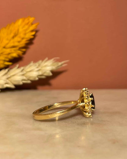 Bague Marguerite Saphir &amp; Diamants &quot;Floriane&quot; - Elliade Paris