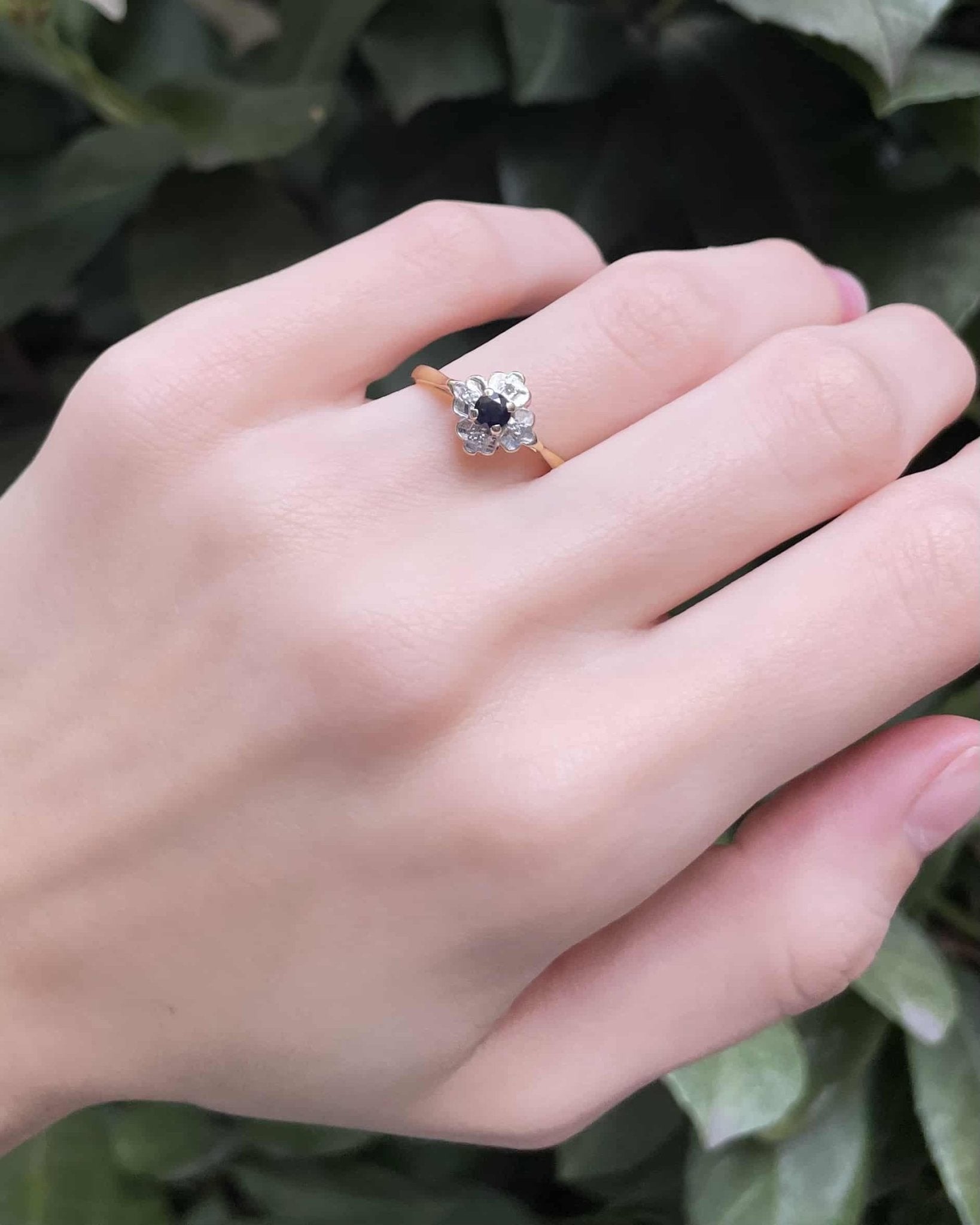 Bague Marguerite Saphir &amp; Diamants "Génia" - Elliade Paris