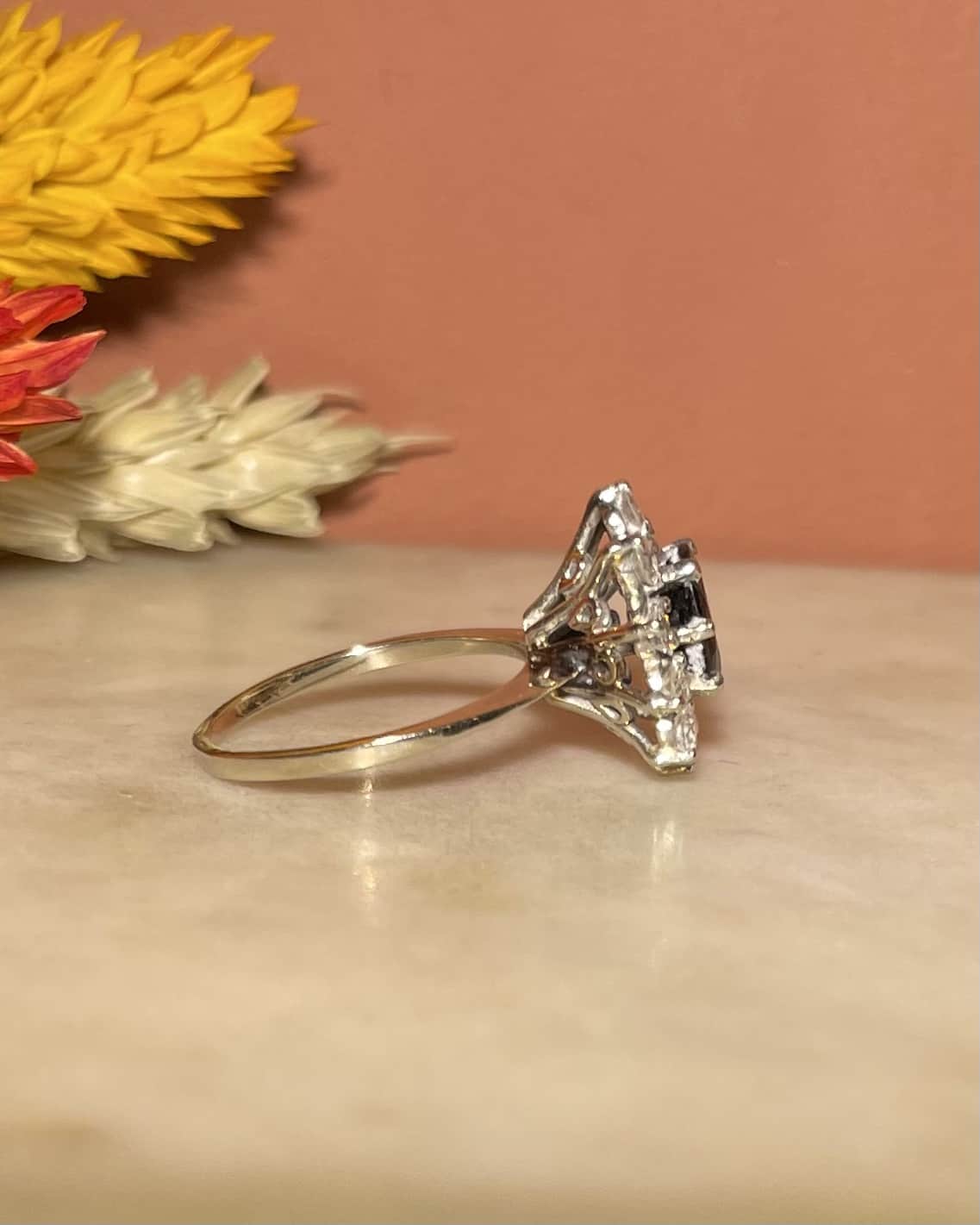 Bague Marguerite Saphir &amp; Diamants "Giovanka" - Elliade Paris