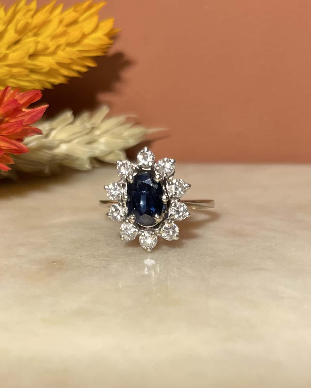 Bague Marguerite Saphir &amp; Diamants "Giovanka" - Elliade Paris