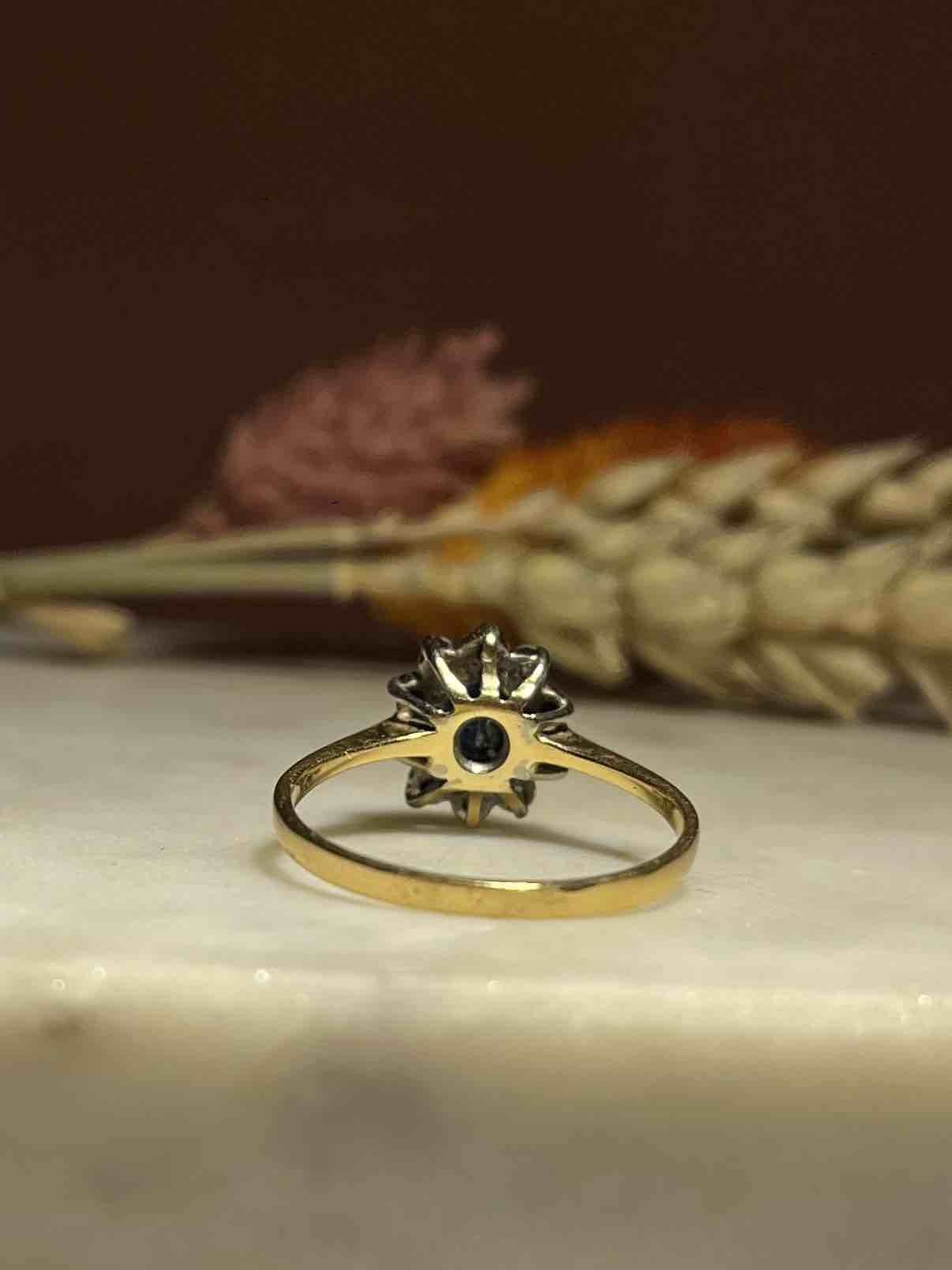 Bague Marguerite Saphir &amp; Diamants "Hélène" - Elliade Paris