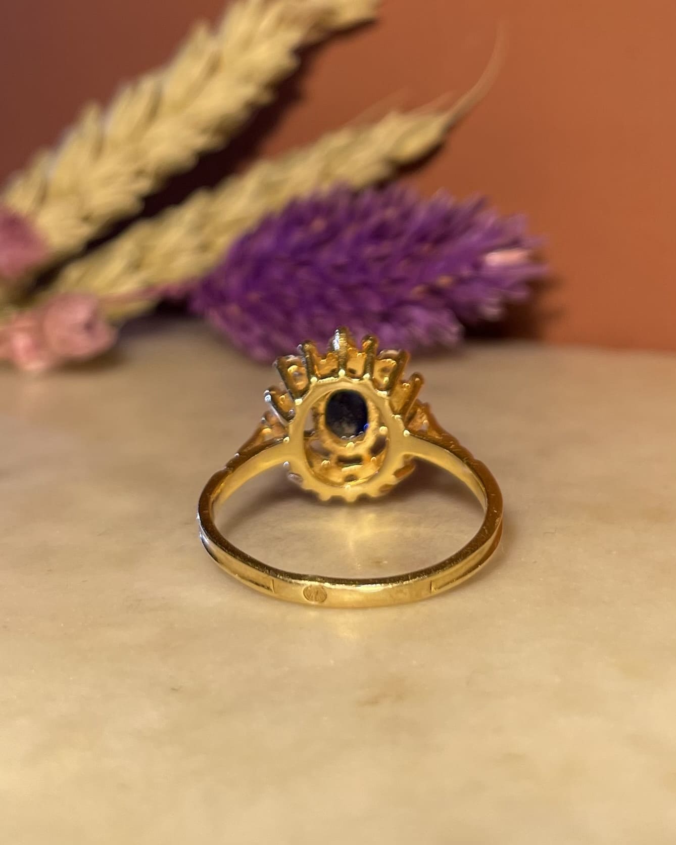 Bague Marguerite Saphir &amp; Diamants "Hélios" - Elliade Paris