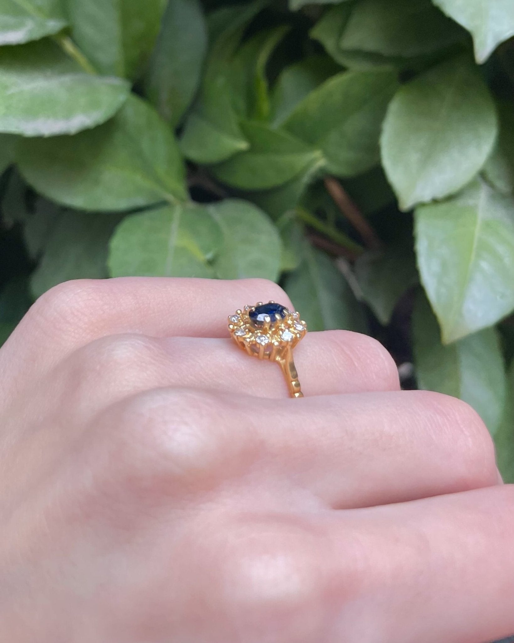 Bague Marguerite Saphir &amp; Diamants "Hélios" - Elliade Paris