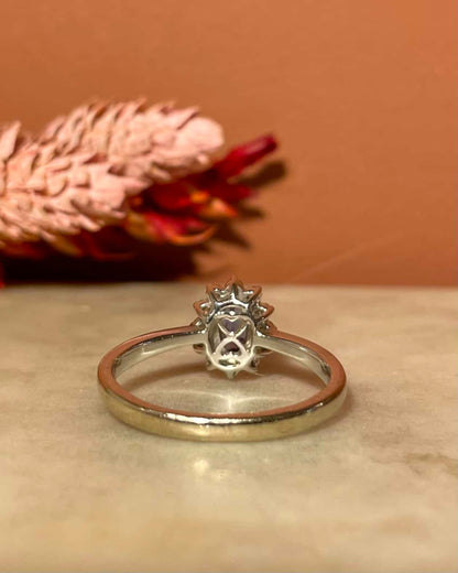 Bague Marguerite Saphir &amp; Diamants &quot;Jeanne&quot; - Elliade Paris