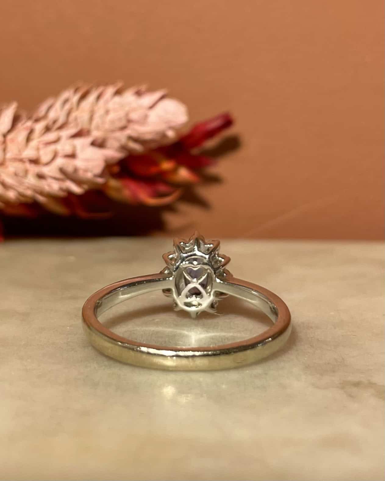 Bague Marguerite Saphir &amp; Diamants "Jeanne" - Elliade Paris