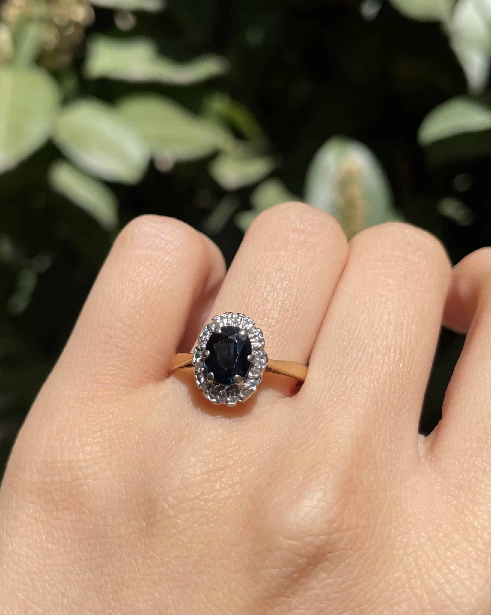 Bague Marguerite Saphir &amp; Diamants "Jorya" - Elliade Paris