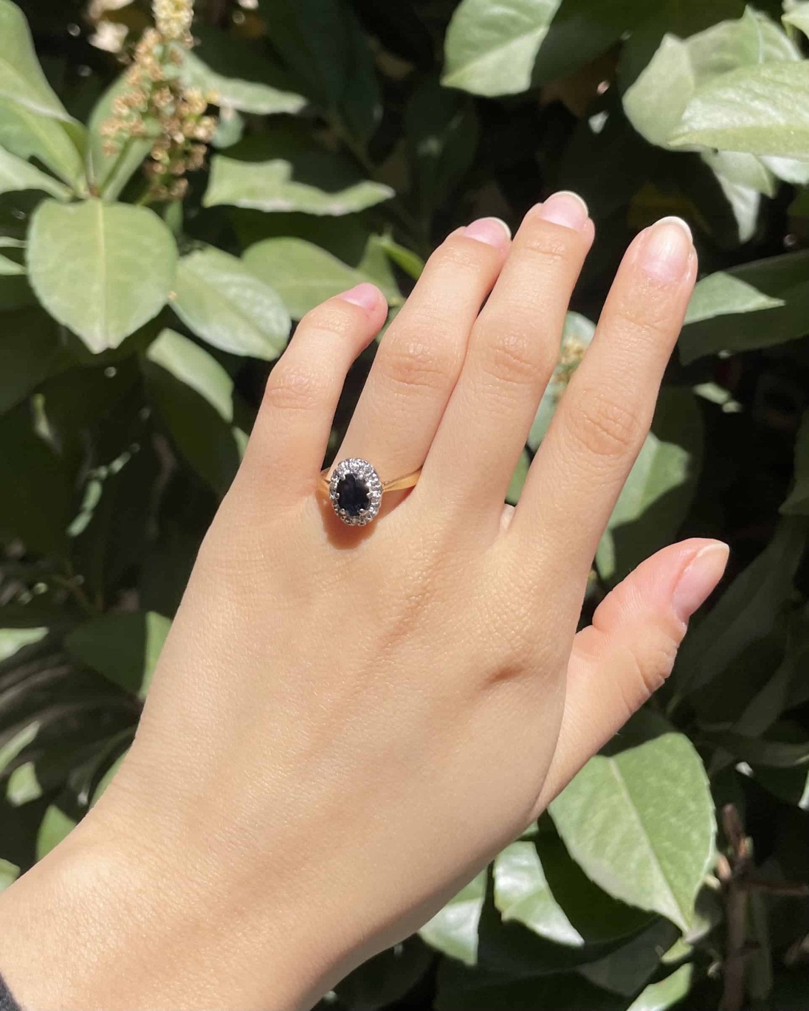 Bague Marguerite Saphir &amp; Diamants "Jorya" - Elliade Paris