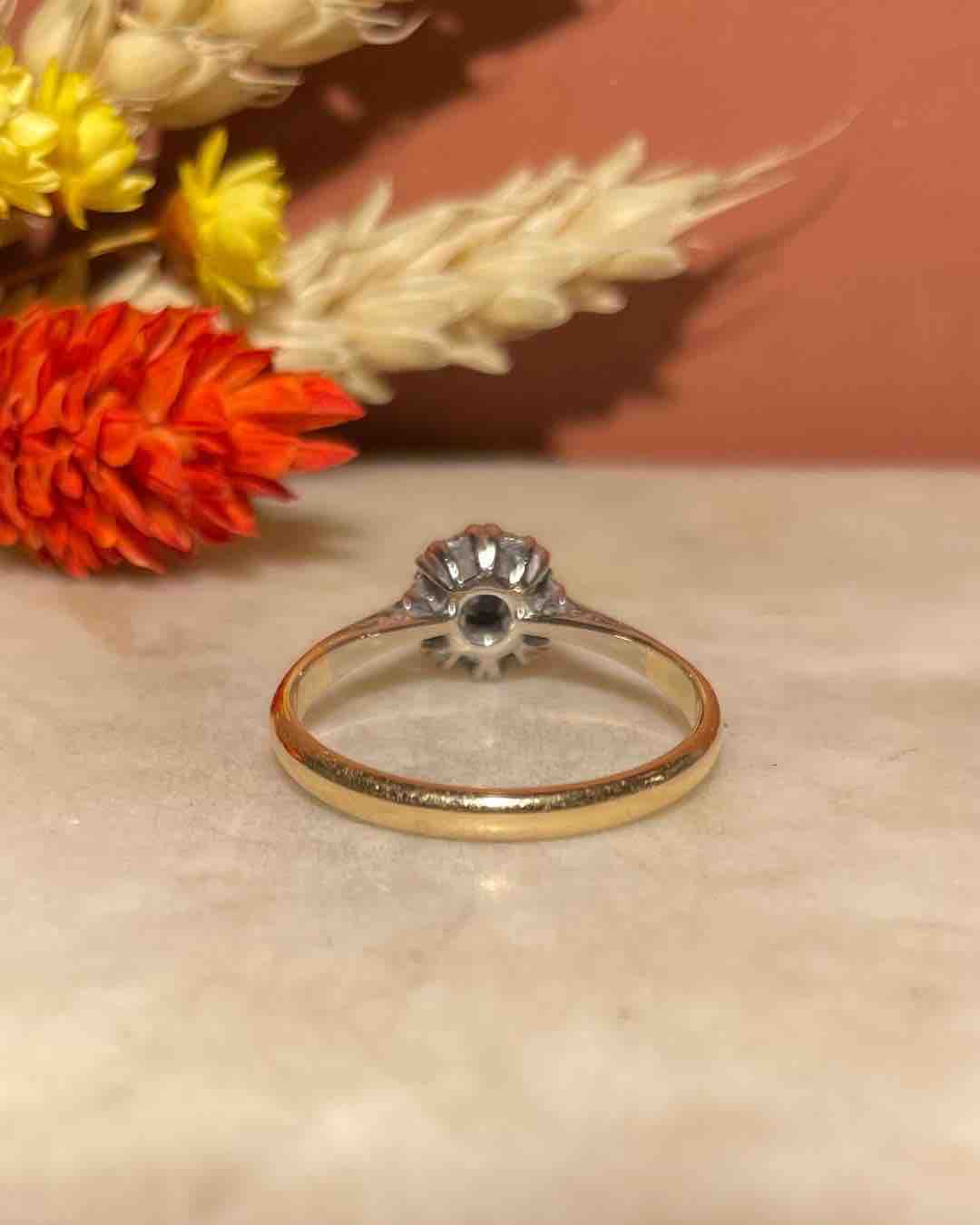 Bague Marguerite Saphir &amp; Diamants &quot;Karine&quot; - Elliade Paris