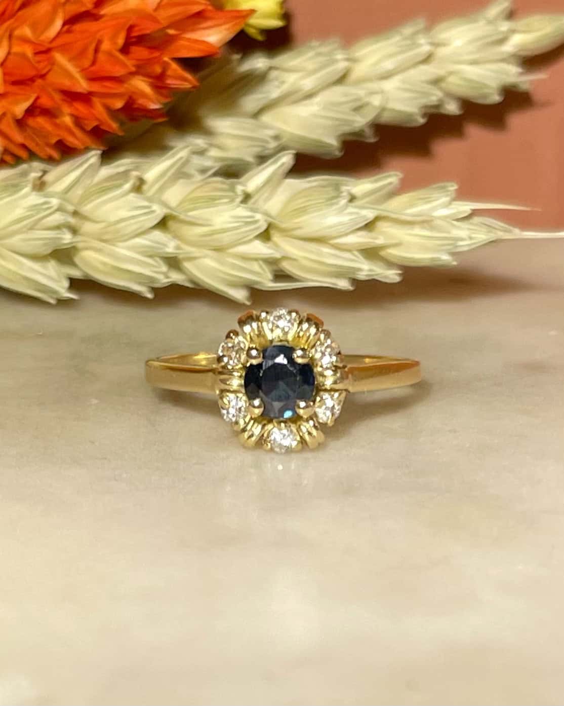 Bague Marguerite Saphir &amp; Diamants "Laurence" - Elliade Paris