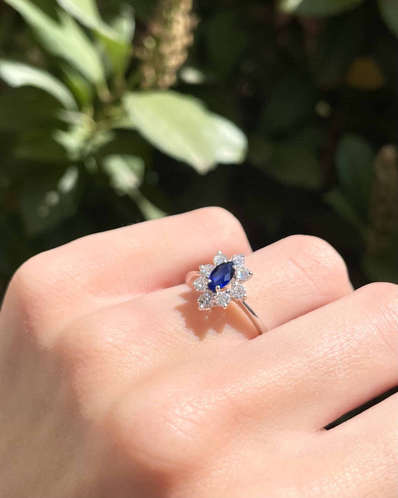 Bague Marguerite Saphir &amp; Diamants "Luana" - Elliade Paris