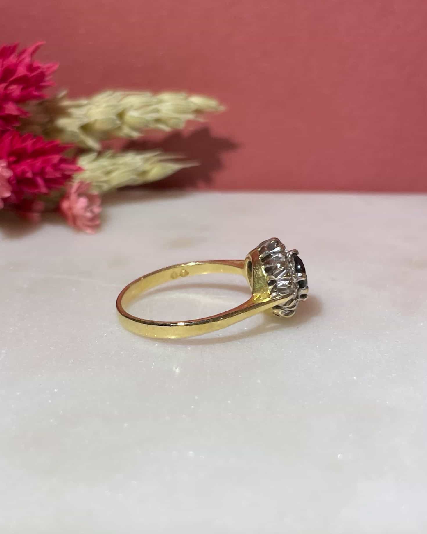 Bague Marguerite Saphir &amp; Diamants "Maguelonne" - Elliade Paris