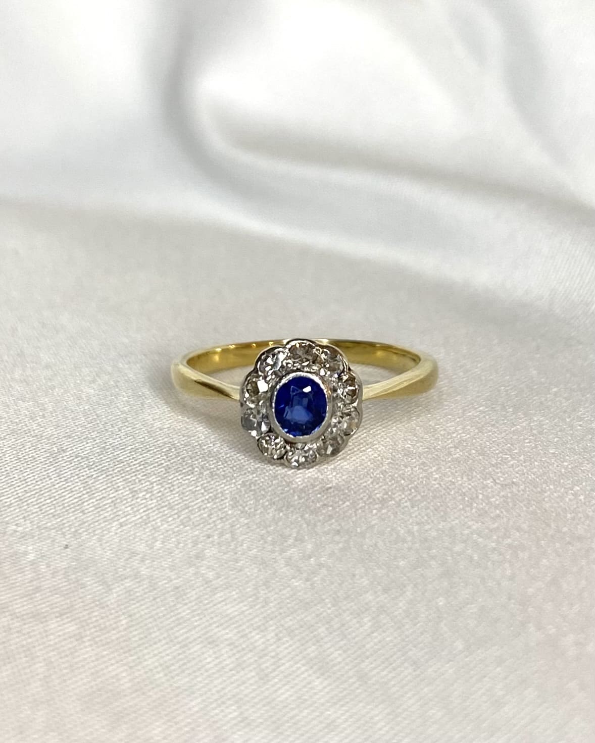 Bague Marguerite Saphir &amp; Diamants "Marie" - Elliade Paris