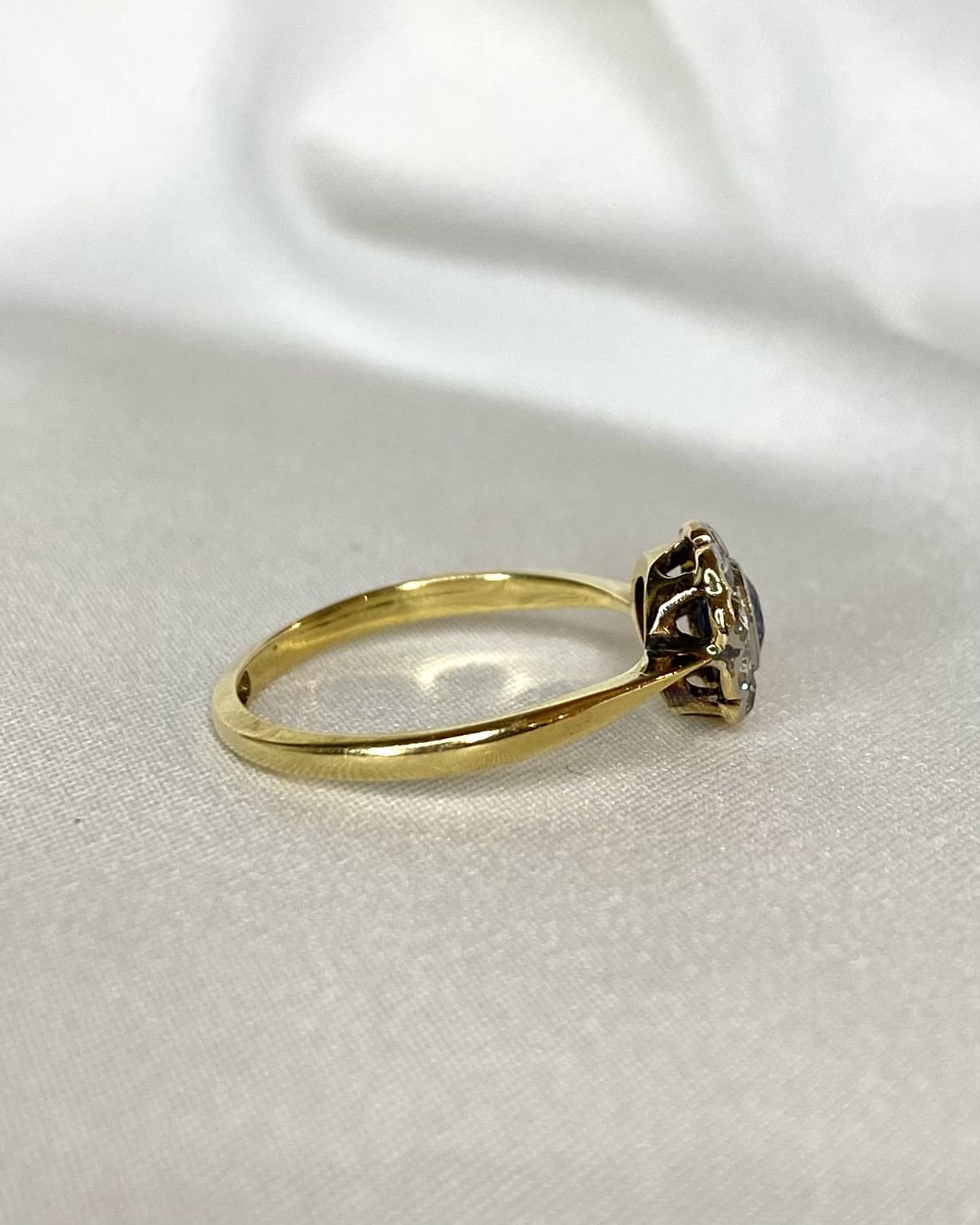 Bague Marguerite Saphir &amp; Diamants "Marie" - Elliade Paris