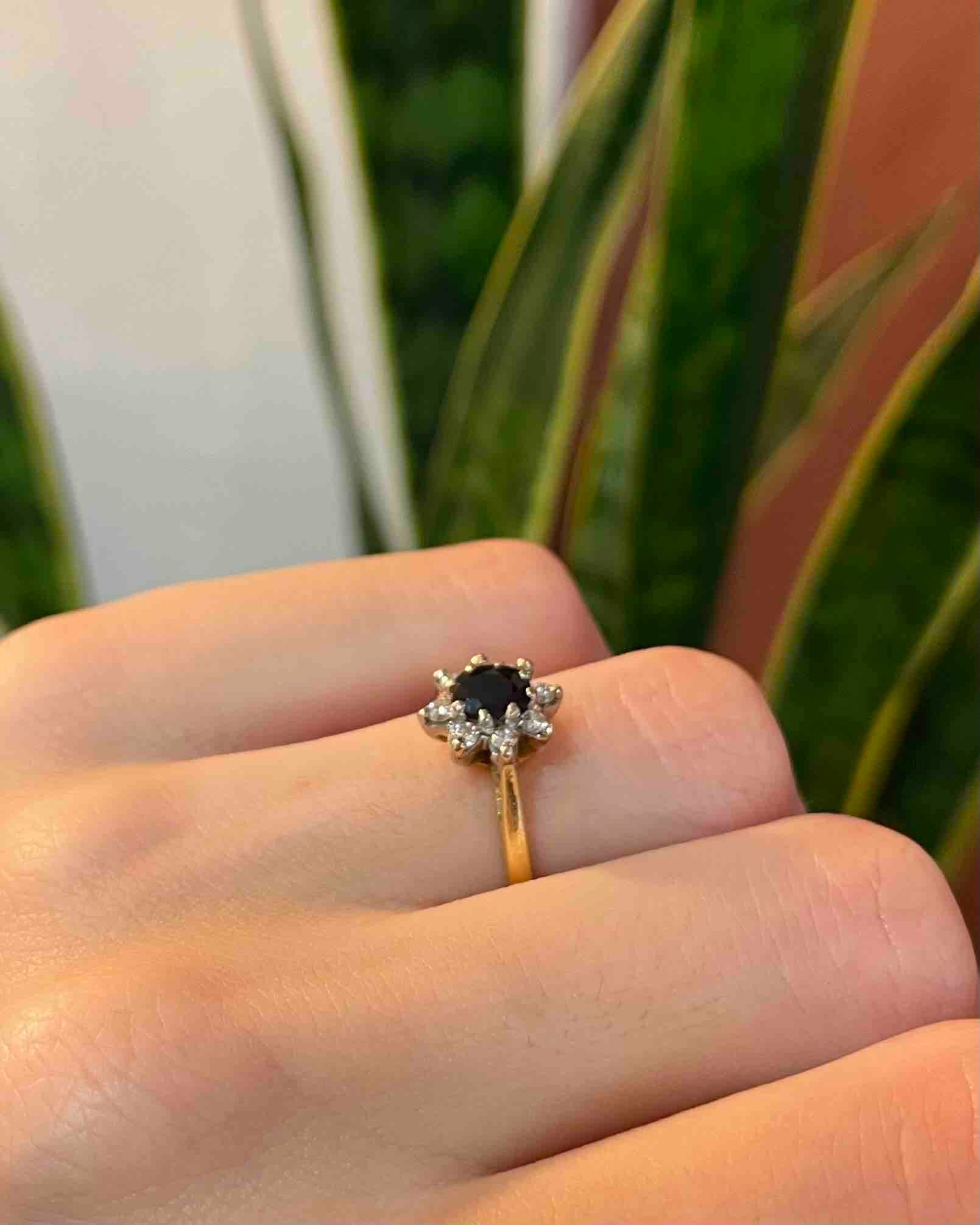 Bague Marguerite Saphir &amp; Diamants "Mary - Jane" - Elliade Paris