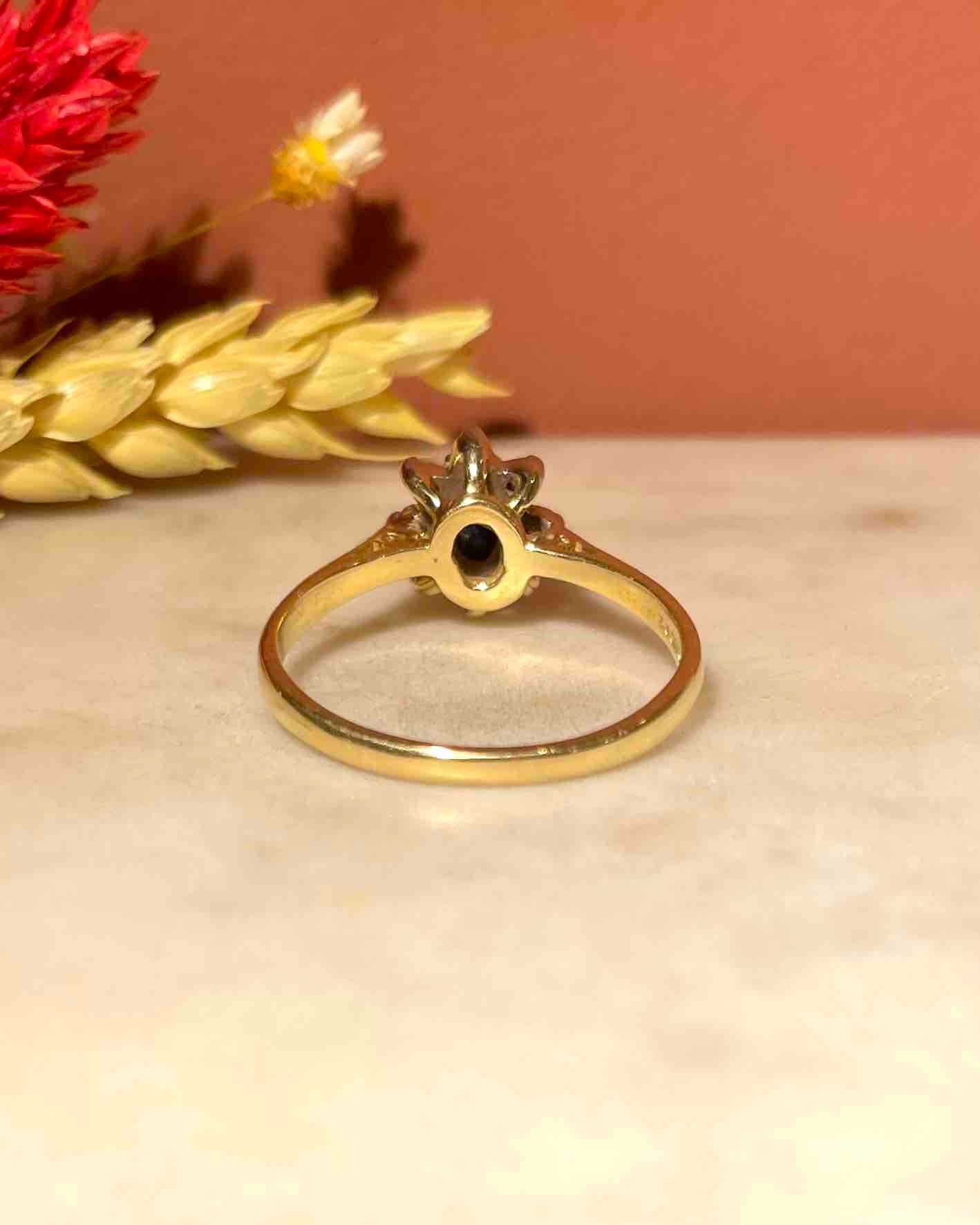 Bague Marguerite Saphir &amp; Diamants &quot;Mary - Jane&quot; - Elliade Paris