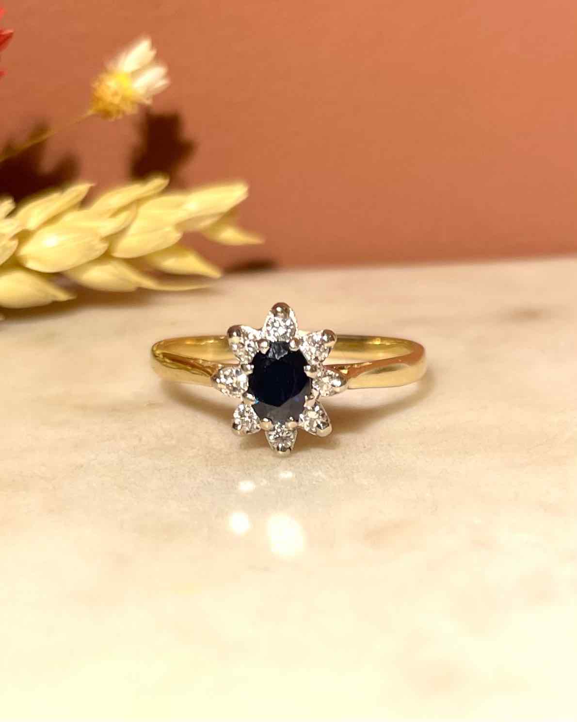 Bague Marguerite Saphir &amp; Diamants "Mary - Jane" - Elliade Paris