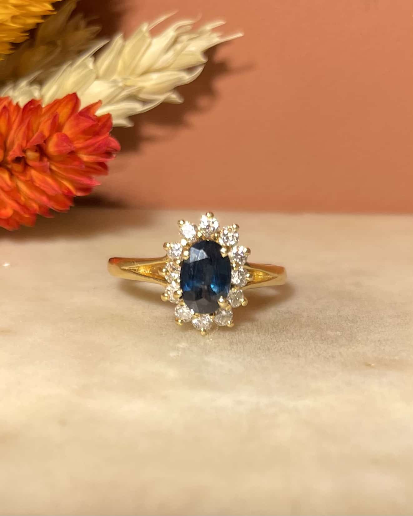 Bague Marguerite Saphir &amp; Diamants "Mathis" - Elliade Paris