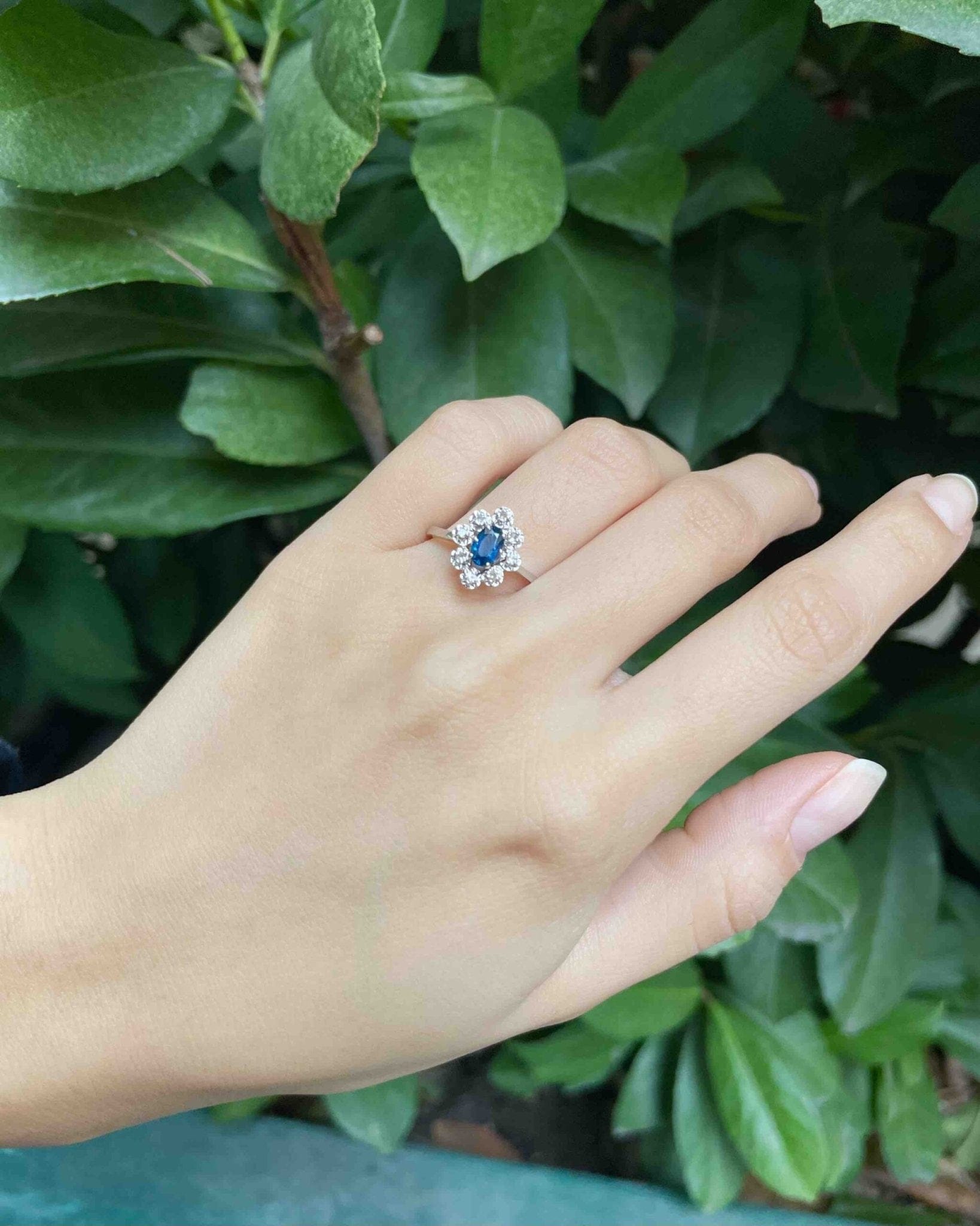 Bague Marguerite Saphir &amp; Diamants "Maxine" - Elliade Paris