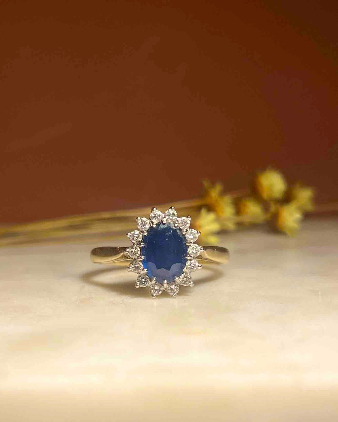 Bague Marguerite Saphir &amp; Diamants &quot;Melodia&quot; - Elliade Paris