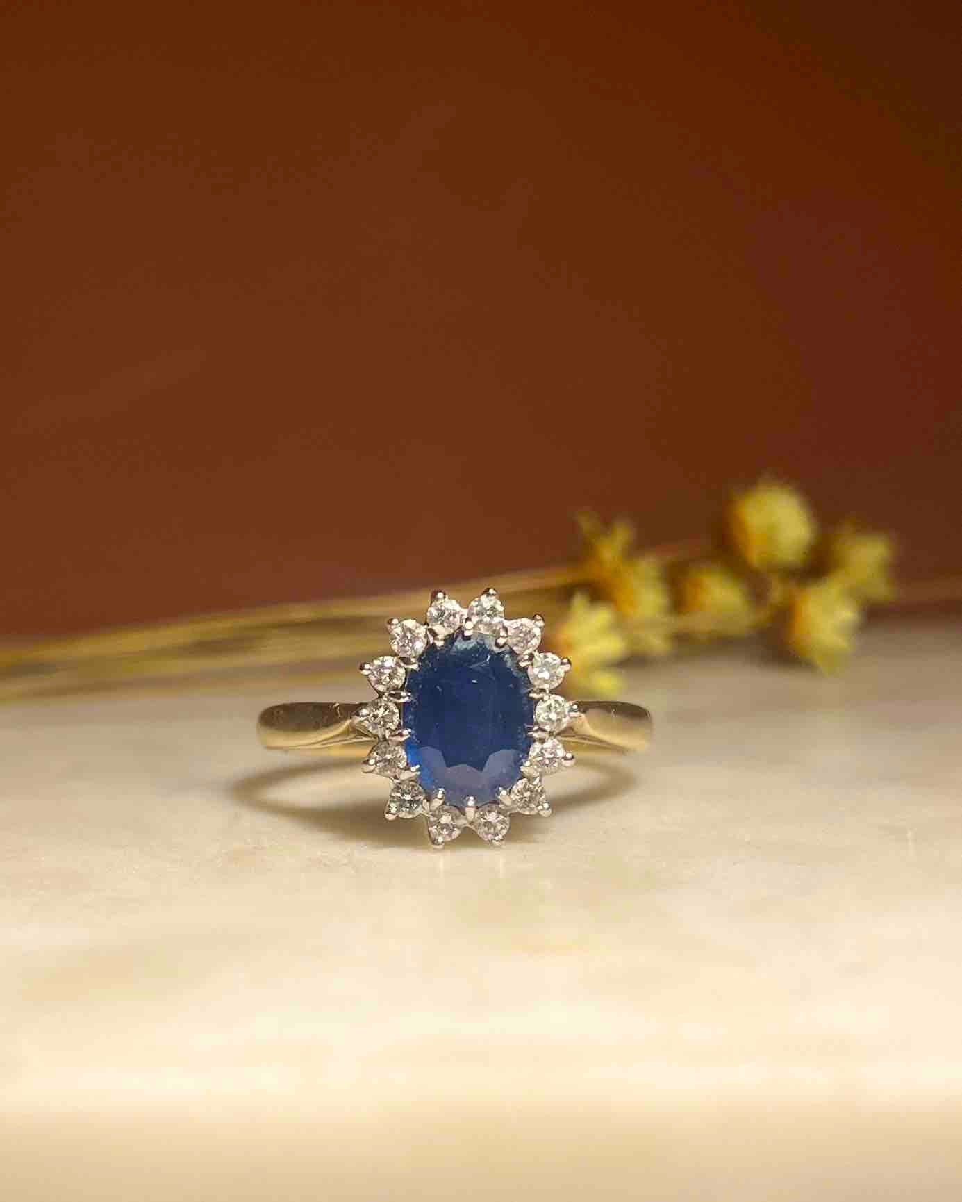 Bague Marguerite Saphir &amp; Diamants &quot;Melodia&quot; - Elliade Paris