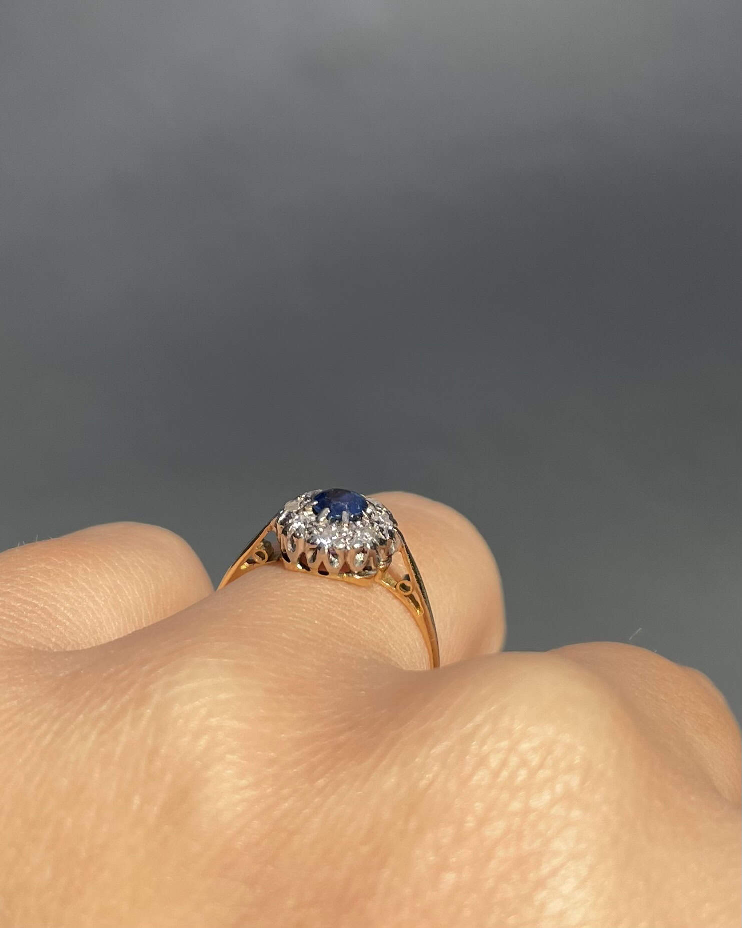 Bague Marguerite Saphir &amp; Diamants "Meyssa" - Elliade Paris