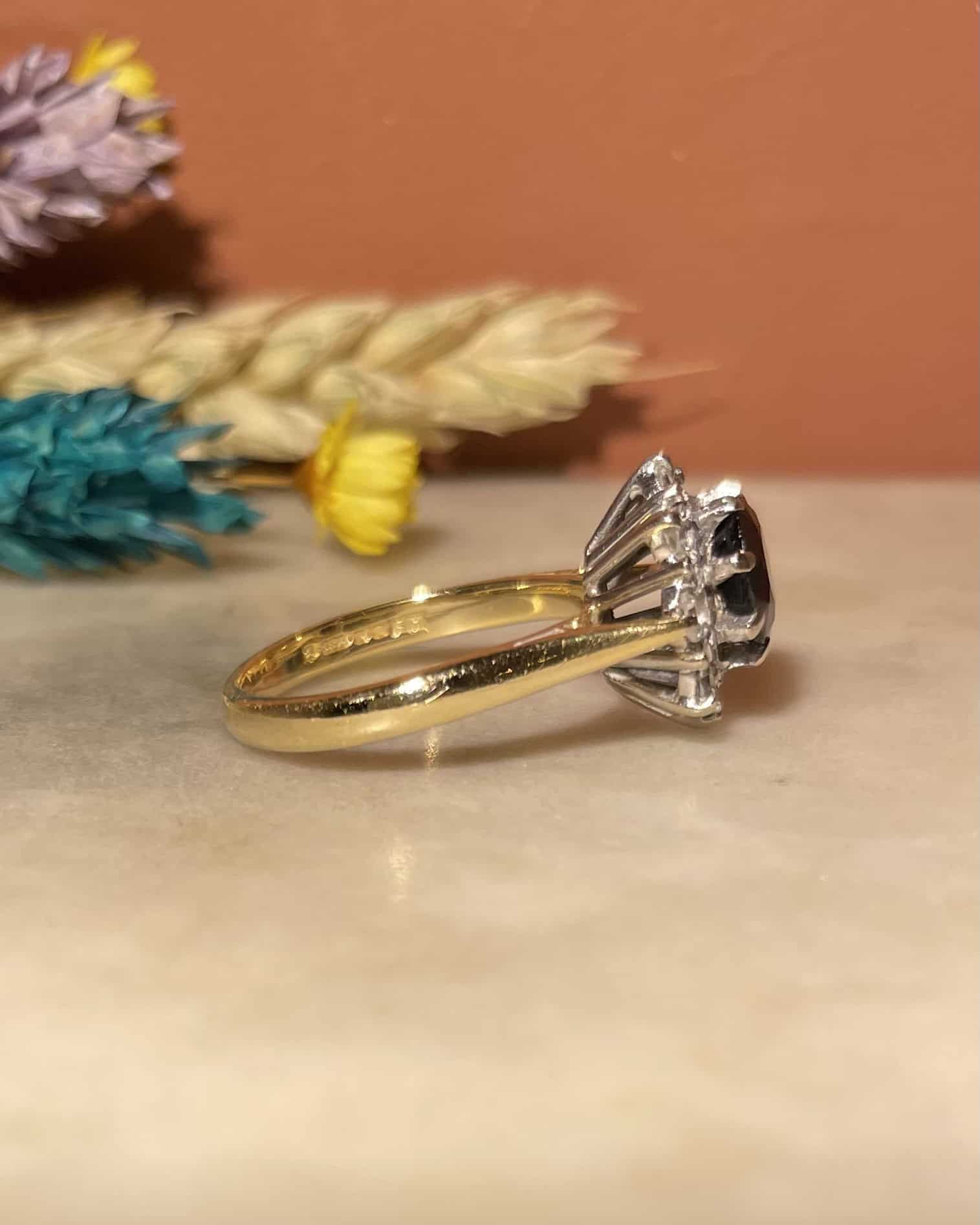Bague Marguerite Saphir &amp; Diamants "Mina" - Elliade Paris