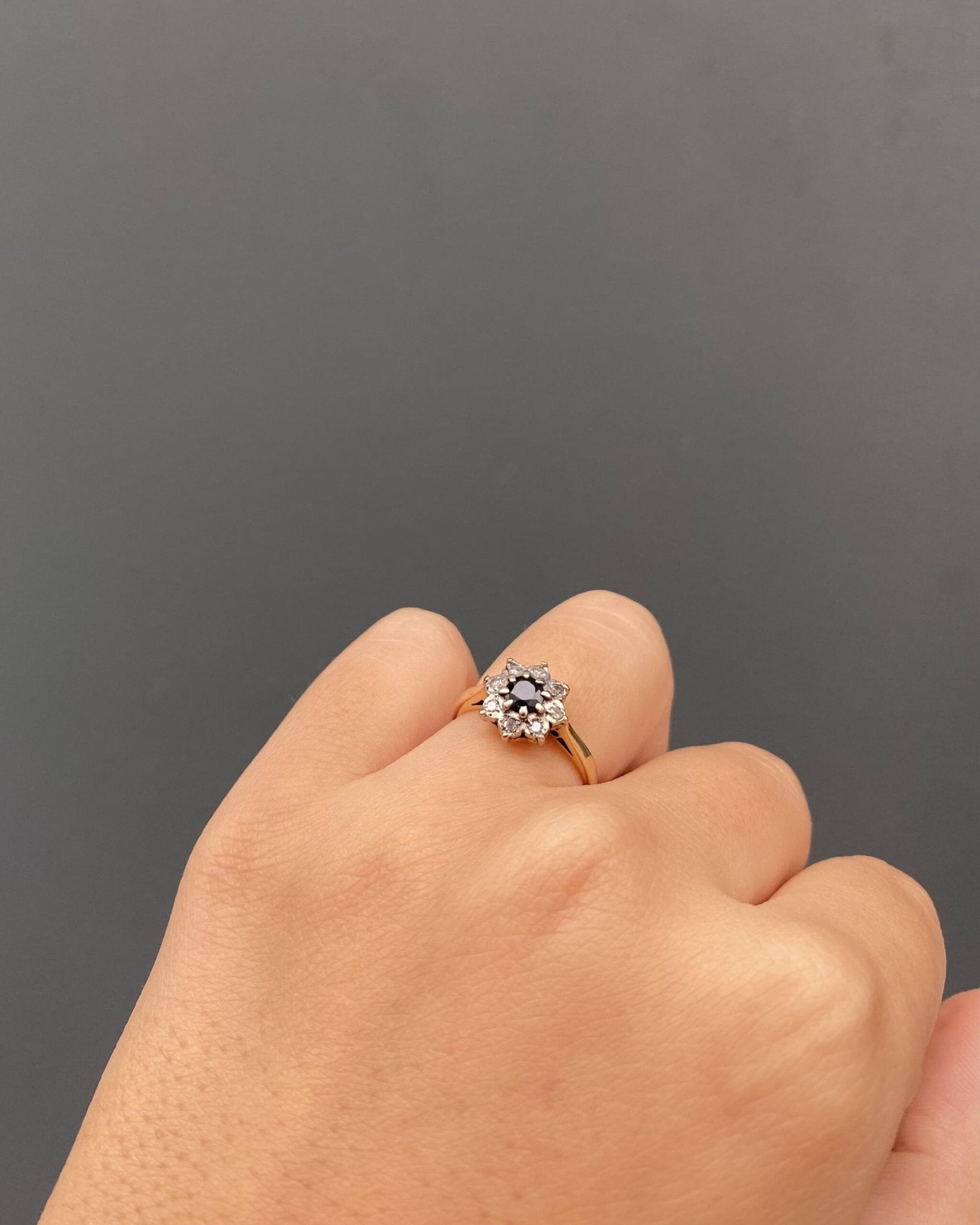 Bague Marguerite Saphir &amp; Diamants "Nayla" - Elliade Paris