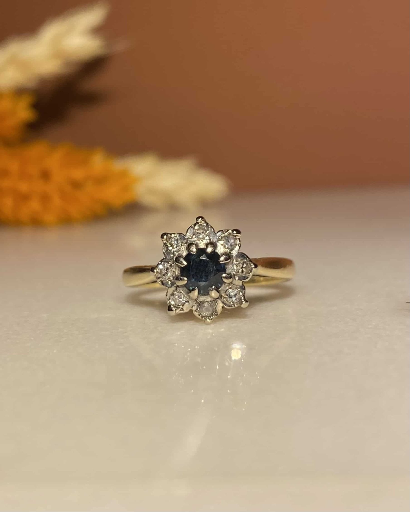 Bague Marguerite Saphir &amp; Diamants "Nayla" - Elliade Paris
