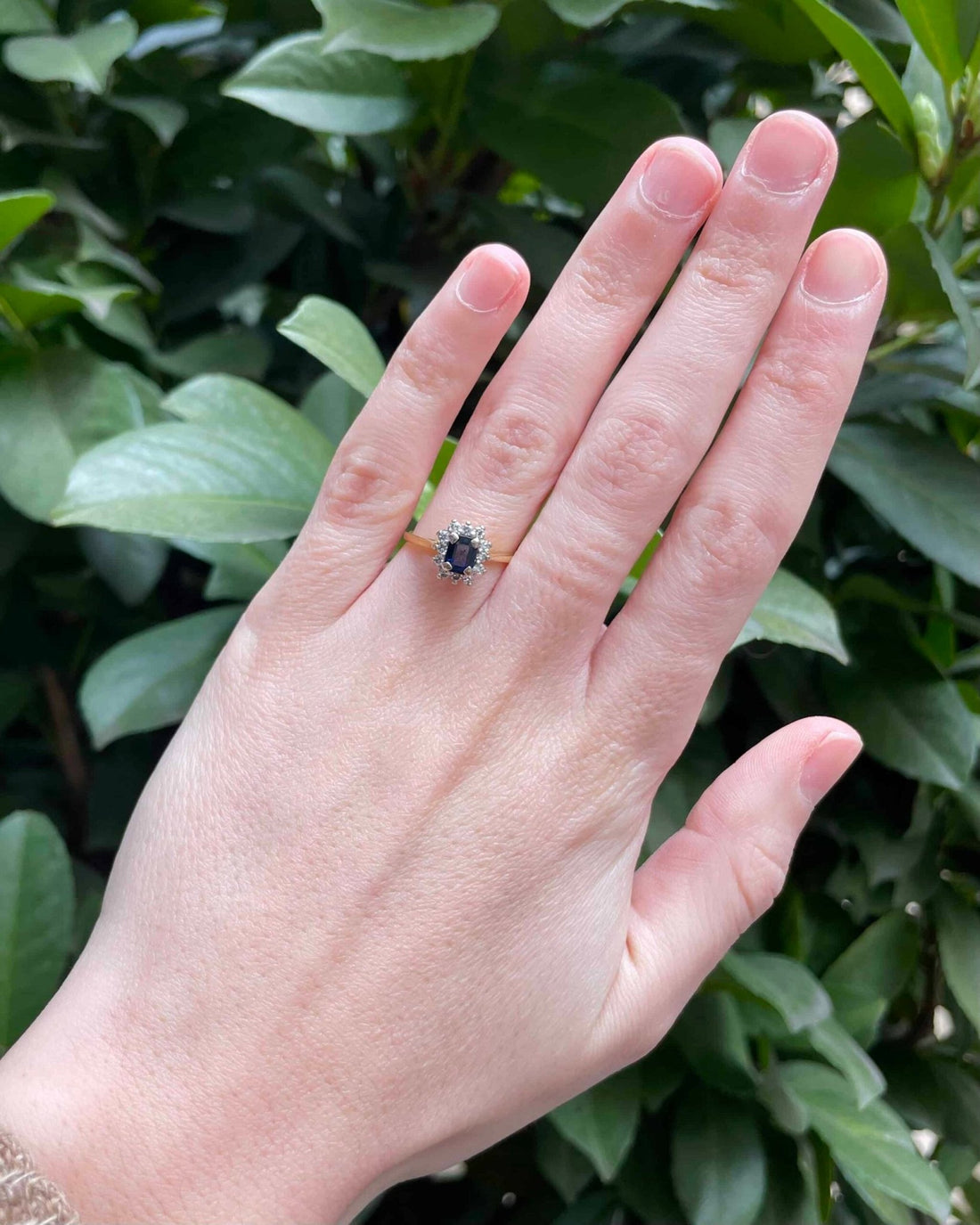 Bague Marguerite Saphir &amp; Diamants &quot;Olivia&quot; - Elliade Paris
