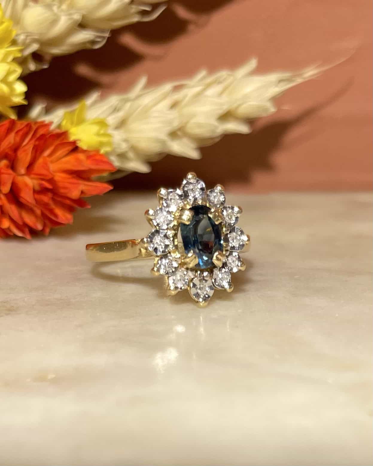 Bague Marguerite Saphir &amp; Diamants "Serenity" - Elliade Paris