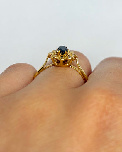 Bague Marguerite Saphir &amp; Diamants "Soumia" - Elliade Paris
