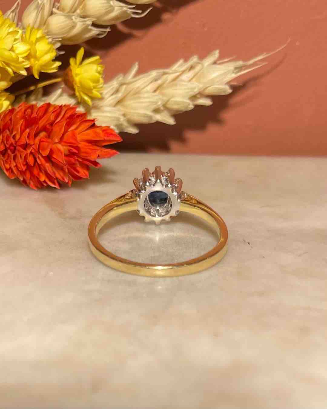 Bague Marguerite Saphir &amp; Diamants "Suzie" - Elliade Paris
