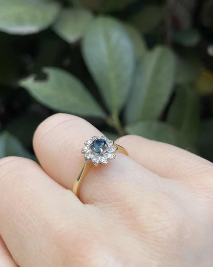 Bague Marguerite Saphir &amp; Diamants &quot;Tessa&quot; - Elliade Paris