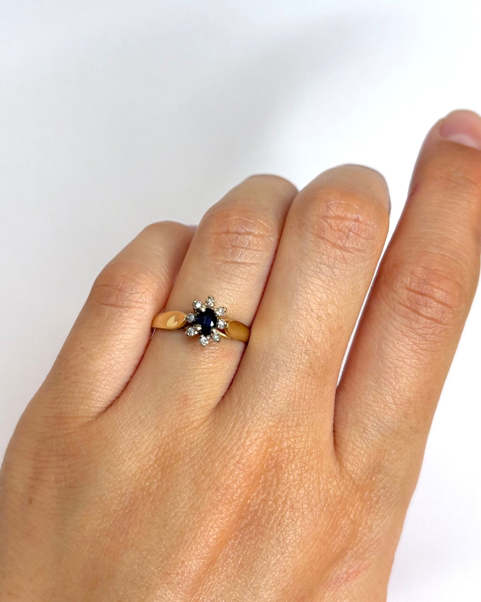 Bague Marguerite Saphir &amp; Diamants "Véronica" - Elliade Paris
