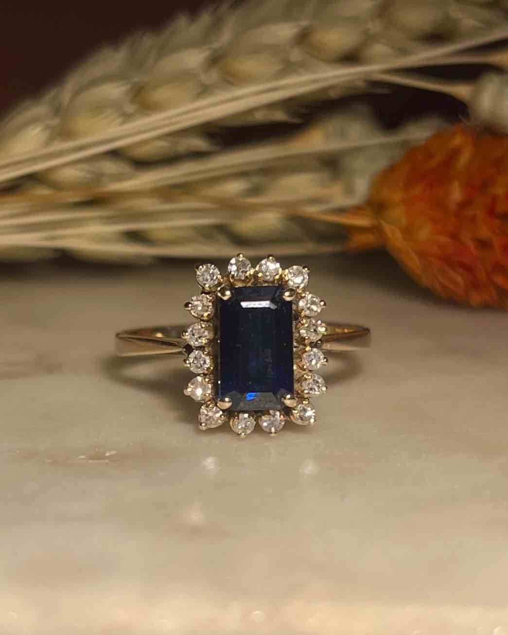 Bague Marguerite Saphir 1.10 carat &amp; Diamants &quot;Mandy&quot;