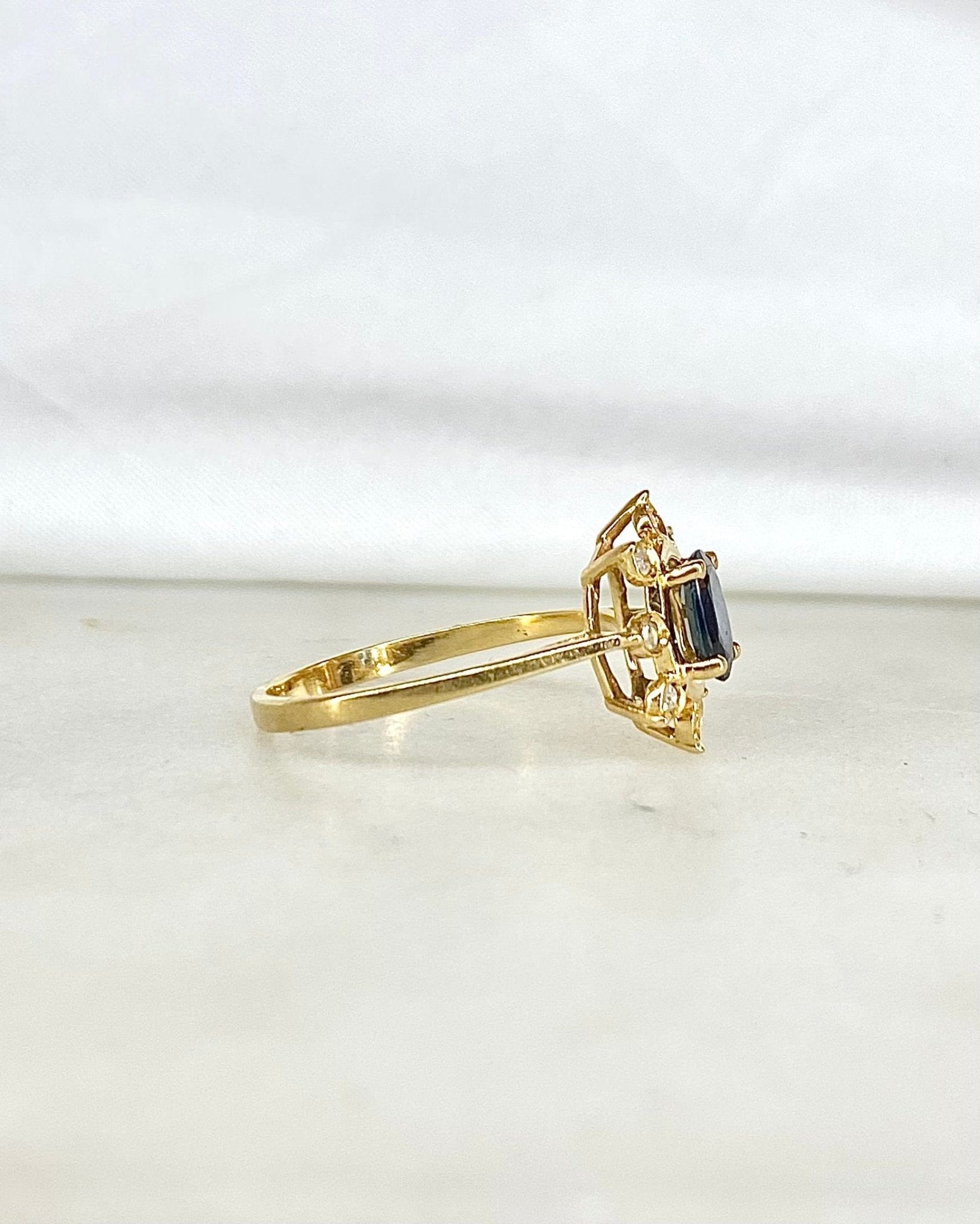 Bague Marguerite Saphir &amp; Diamants "Virginie" - Elliade Paris