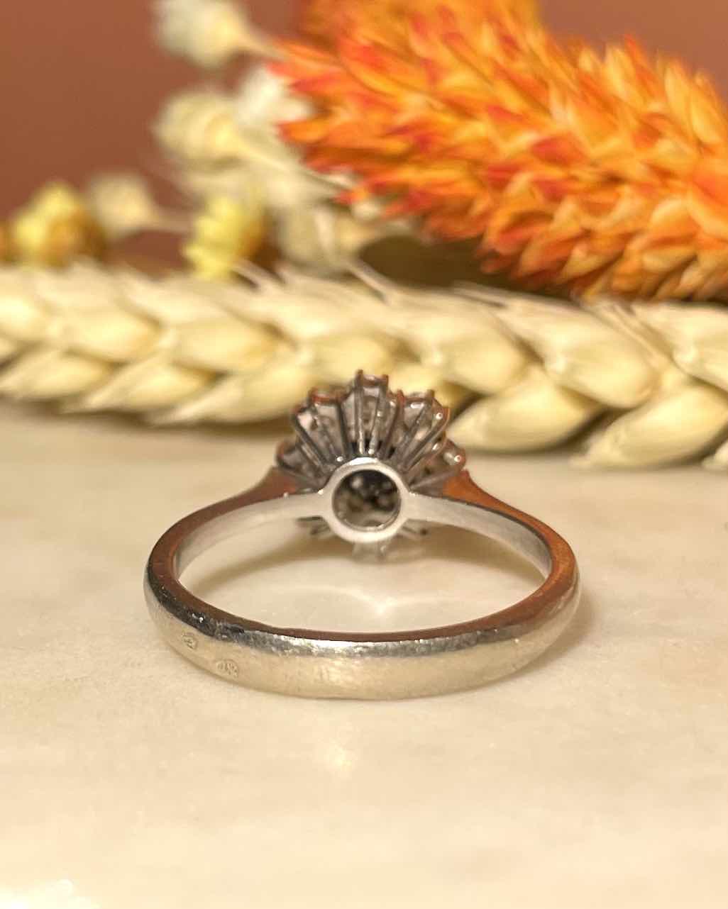 Bague Marguerite Saphir &amp; Diamants "Wendy" - Elliade Paris