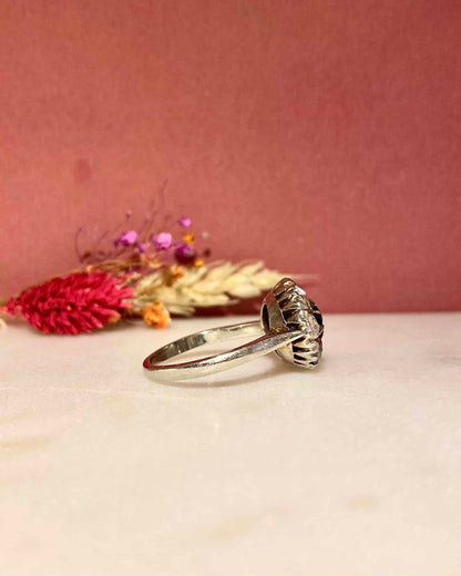 Bague Marguerite Saphir &amp; 7 Diamants 0.90 carat &quot;Micha&quot;
