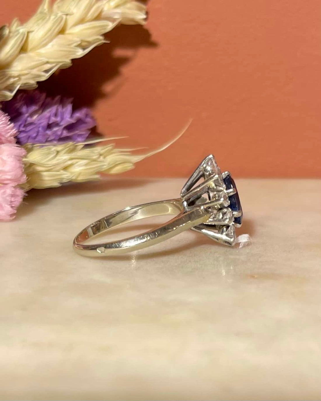 Bague Marguerite Saphir &amp; Diamants &quot;Caspian&quot;