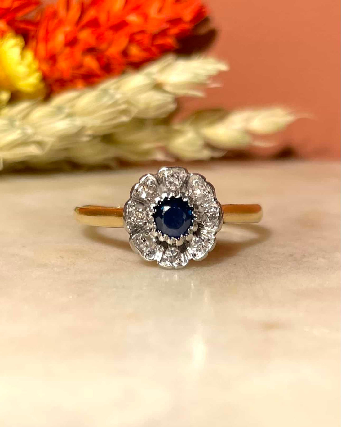 Bague Marguerite Saphir 0.55 carat &amp; Diamants &quot;Célestine&quot;