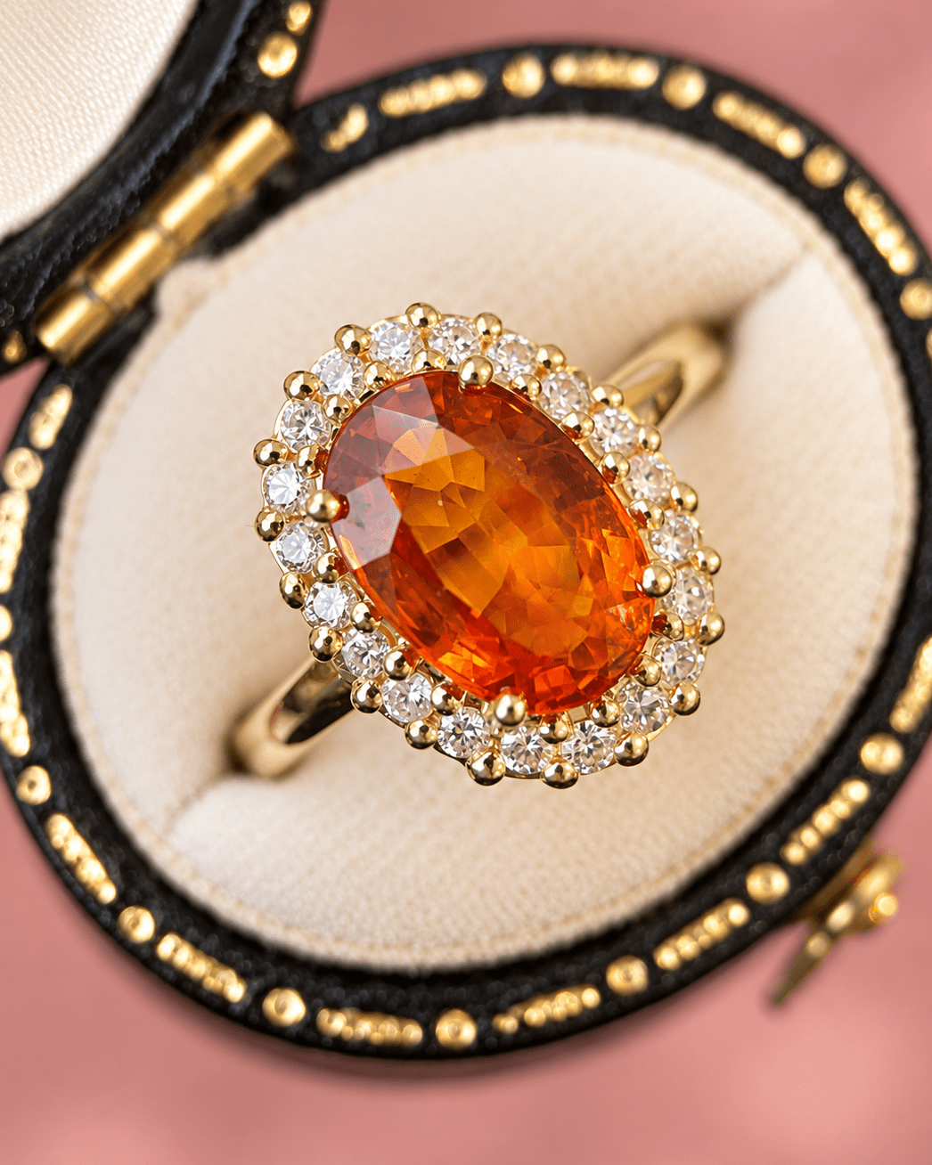Bague Marguerite Saphir Orange 3.25 carats &amp; Diamants 0.27 carat 4,14g "Elise" - Elliade Paris