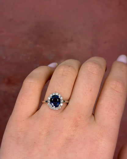 Bague Marguerite Saphir Peacock de Ceylan 2.45 carats &amp; Diamants 0.30 carat "Esther" - Elliade Paris
